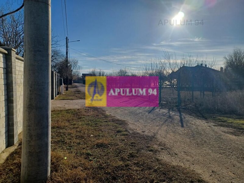 Sabareni, teren 6200 mp, construibil, cu utilitati